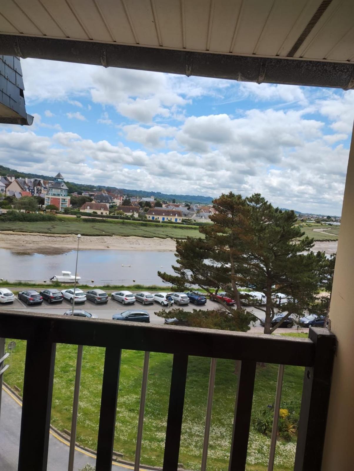 Appartement Vu Sur Mer Cabourg Εξωτερικό φωτογραφία